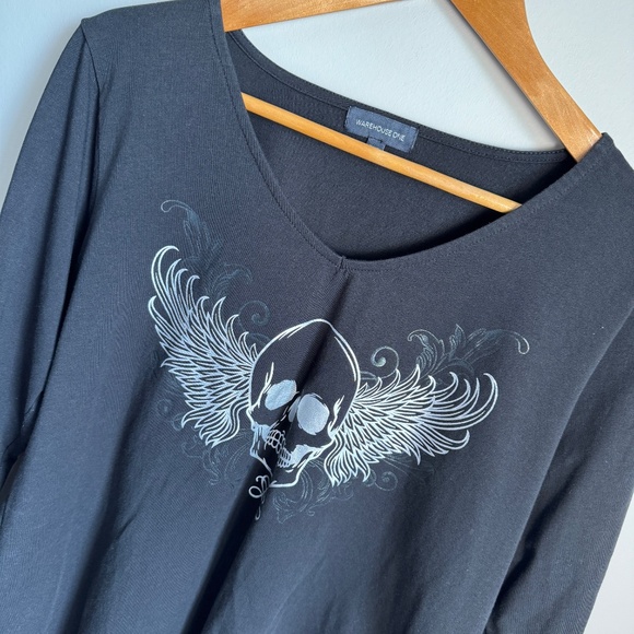 Women's Winged Skull Long Sleeve V-Neck Graphic Tee Black Size 1X Goth Dark Girl - Picture 5 of 12